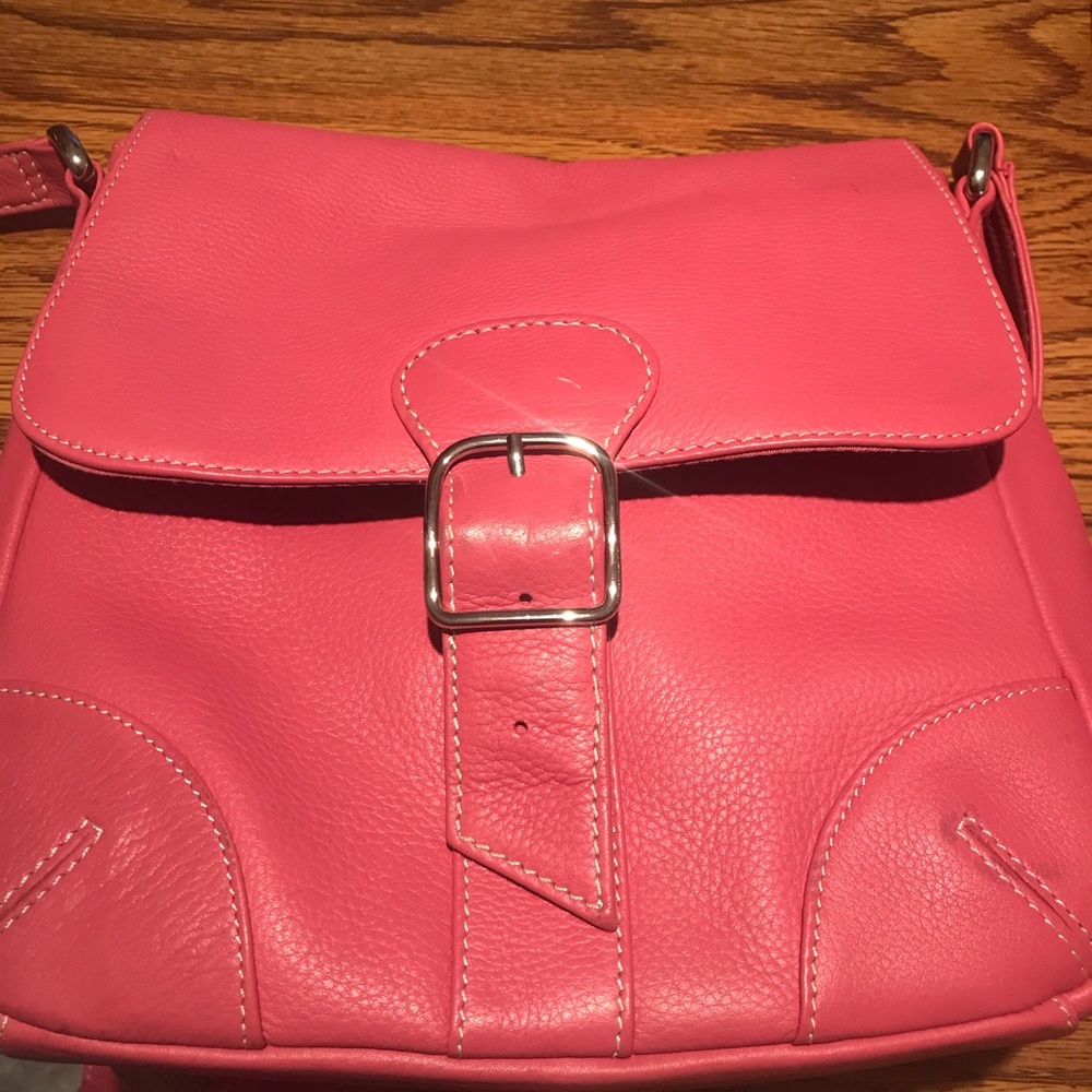 EUC - Wilson’s pink leather handbag